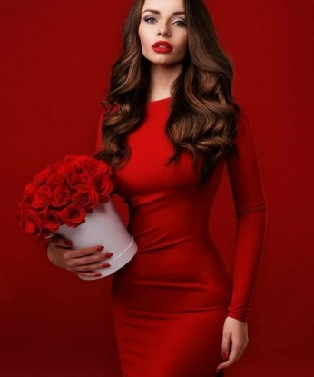 Полина